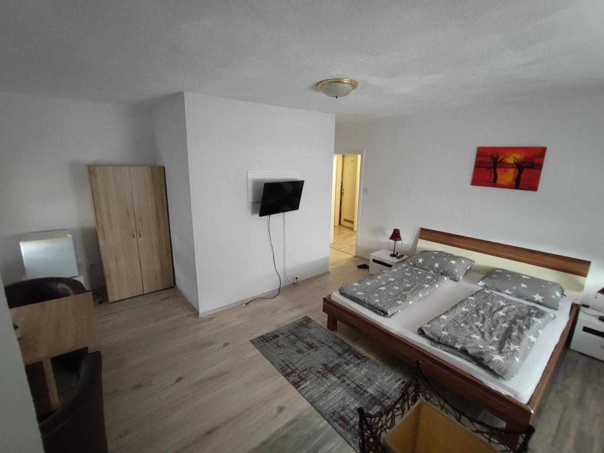 Hotel Gambrinus Dillingen an der Saar Bagian luar foto